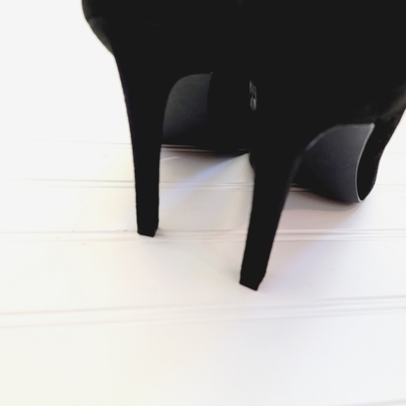 Calvin Klein Black Suede & Mesh Heels - Picture 9 of 13